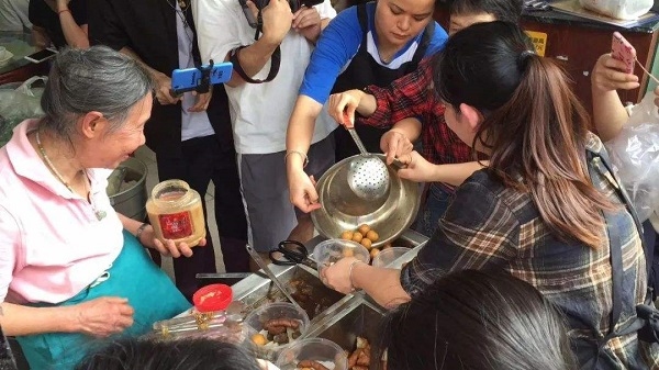 兩廣地帶傳統(tǒng)美食小吃阿婆牛雜加盟品牌的優(yōu)勢(shì)